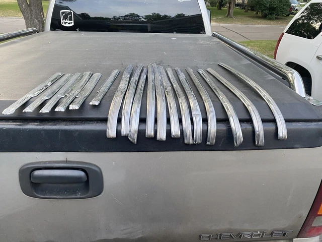 1942-48 CHEVY FLEETLINE FENDER STAINLESS MOULDINGS Full Set 18 Aero Sedan Helmet