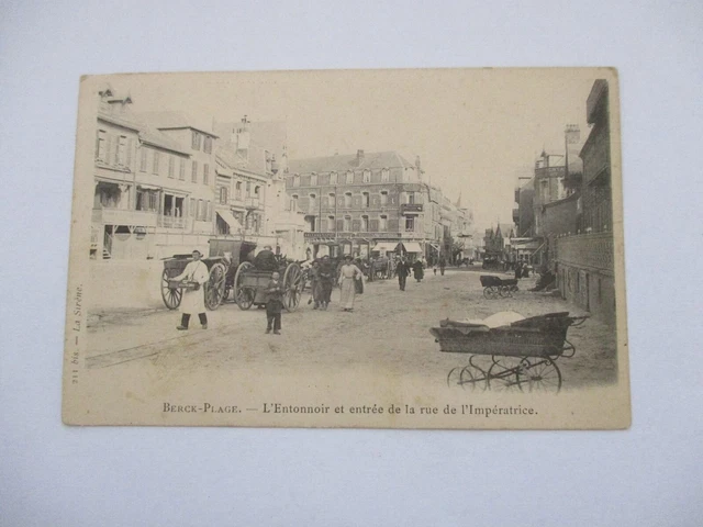Cpa Pas De Calais 62 Berck Plage L'entonnoir Et Entree De La Rue L'imperatrice