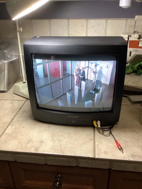 SHARP 13" CRT TV Retro Gaming Color Television Model 13Th30 - excellent cond. SHARP 13" CRT TV Retro Gaming Color Television Model 13Th30 - excellent cond.