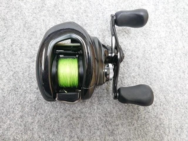 SHIMANO 22 EXSENCE DC XG Right Black Baitcasting Reel Used