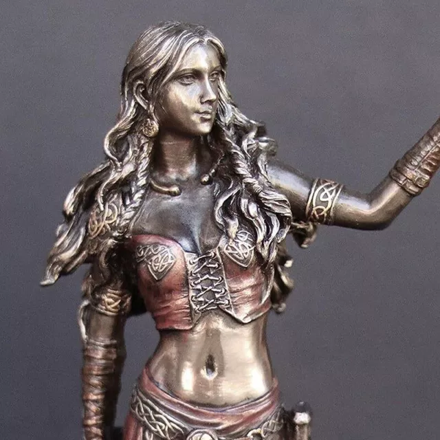 Resin Statues Morrigan The Celtic Goddess Of Battle With Crow & Sword Sta*_*