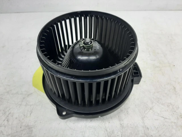 2014 VAUXHALL ANTARA 2,2 L Assemblaggio ventola ventilatore riscaldatore diesel/soffiatore