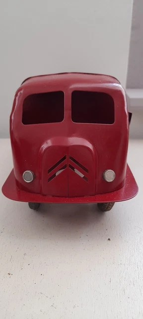 Voiture Miniature Ancienne RENAULT 4CV Rouge – Tôle – Longueur 18 Cm – Marque JRD
