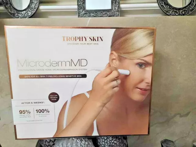 Trophy Skin MicrodermMD - At Home Microdermabrasion Kit - Anti Aging and  Acne Treatment - Contains Real Diamond and Pore Extractor Tips to  Rejuvenate