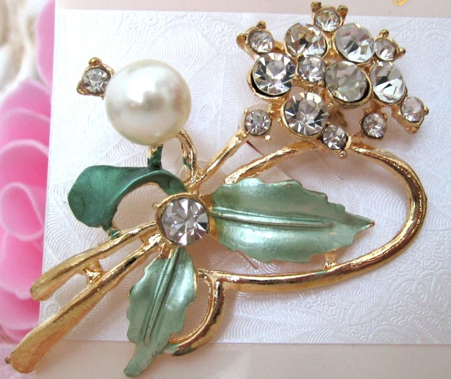 Broche émaillée Fleur Avec Strass Et Cristal - Neuve Sans Emballage, Accessoire Féminin Brillant