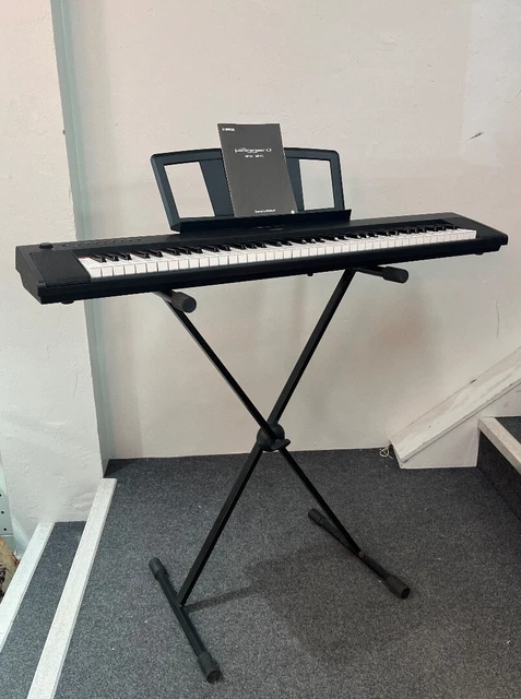 YAMAHA PIAGGERO NP 31 Electronic Keyboard Digital Piano 76 Keys