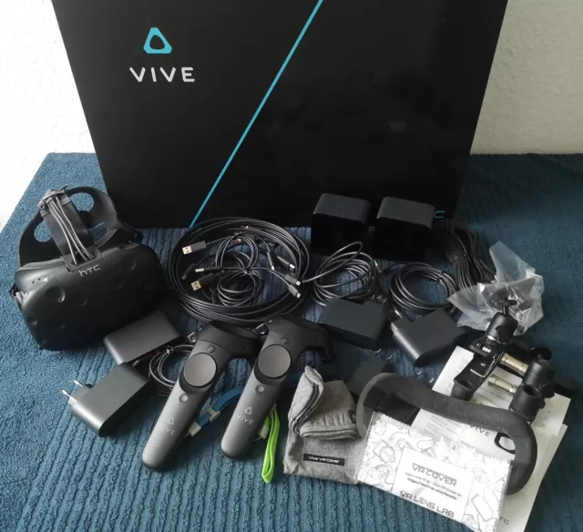 HTC Vive VR Komplett Set in OVP mit Polstercover und Lighthouse-Klemmen