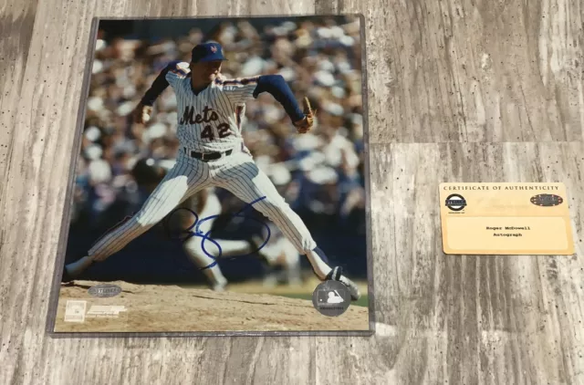 Roger McDowell Autograph Signed Mets Picture 8x10 Photo, Steiner COA, Braves