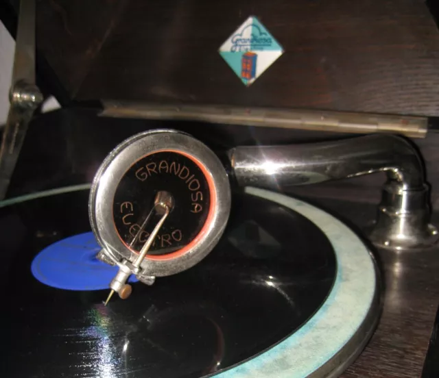Tischgrammophon Grammophon toller Zustand gepflegt mit Platten und Nadeln
