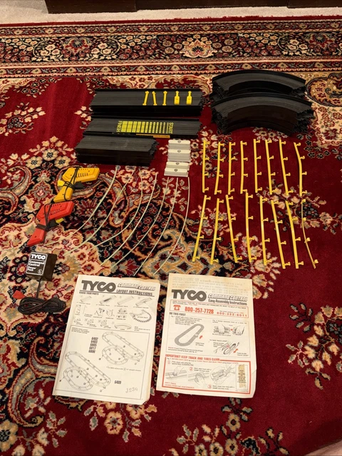 Tyco Command Control VINTAGE TYCO COMMAND Control Night Glow Slot Car Set Parts Almost ...