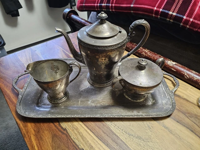 Wm. Rogers Silverplate Coffee & Tea Service Set:Pot, Creamer, Sugar, Tray
