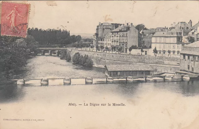 Carte postale ancienne MOSELLE METZ la digue de la Moselle éd royer timbrée