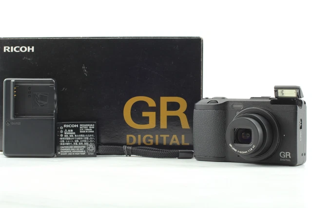 [Near MINT] Ricoh GR Digital IV 10.4MP Digital Camera (1923 Count) From JAPAN