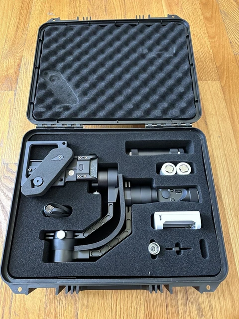 Zhiyun Crane V2 3-Axis Handheld Gimbal Stabilizer - Black Excellent Condition