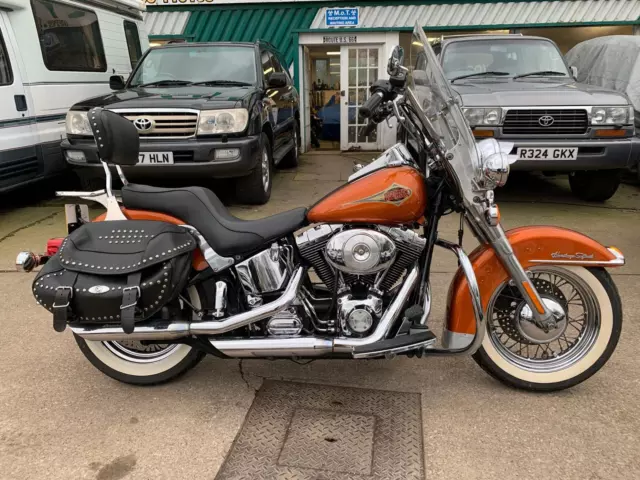 Harley-Davidson FLSTC HERITAGE SOFTAIL CLASSIC' A GORGEOUS LOOKING MACHINE !!