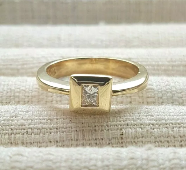 Ladies diamond solitaire ring 18ct Yellow Gold Princess cut 0.25CT TDW VAL $2700