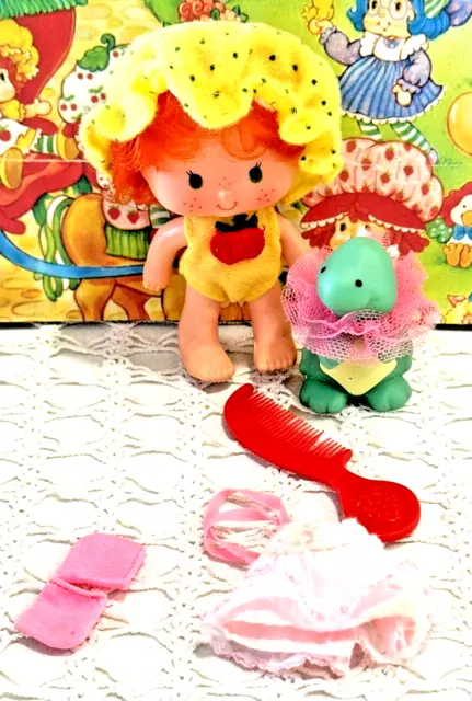 VINTAGE 1980s STRAWBERRY SHORTCAKE DOLL APPLE DUMPLIN TEATIME TURTLE BERRY WEAR