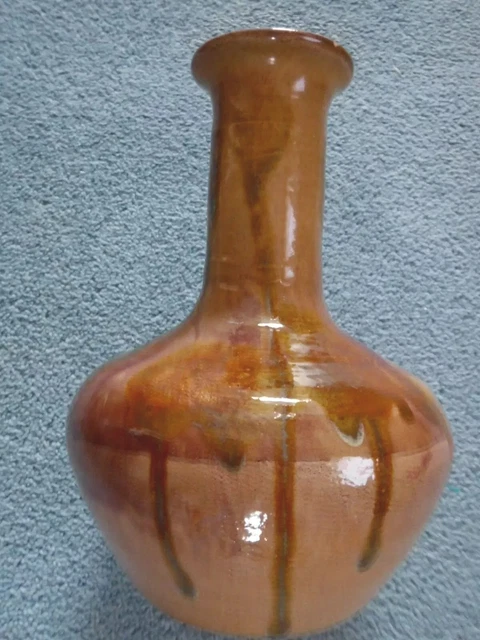 Rd Monogram On Studio Pottery STUDIO POTTERY BOTTLE Vase with WT Monogram £18.00 - PicClick UK