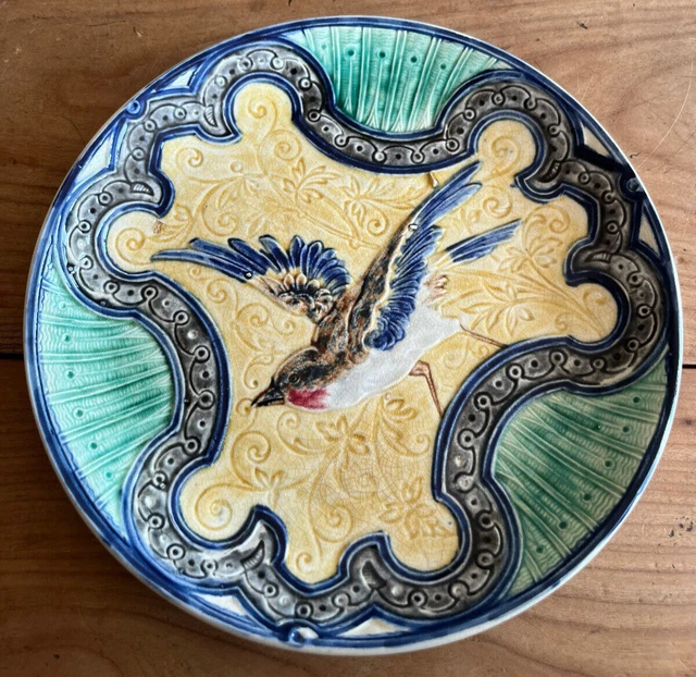 assiette ancienne N28 barbotine oiseau