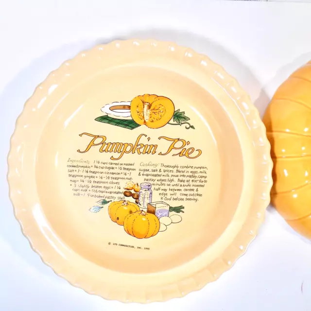 LTD Commodities 2 Piece Pumpkin Pie Saver with Recipe 1990 2