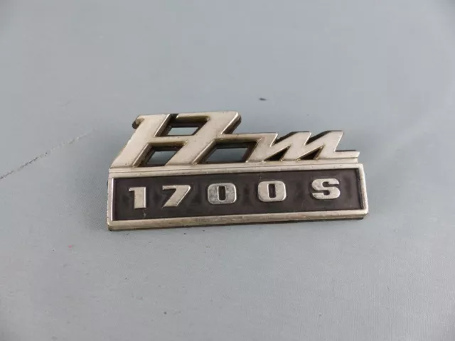 FORD TAUNUS 17M 1700 ancien monogramme emblème logo sigle insigne badge en métal