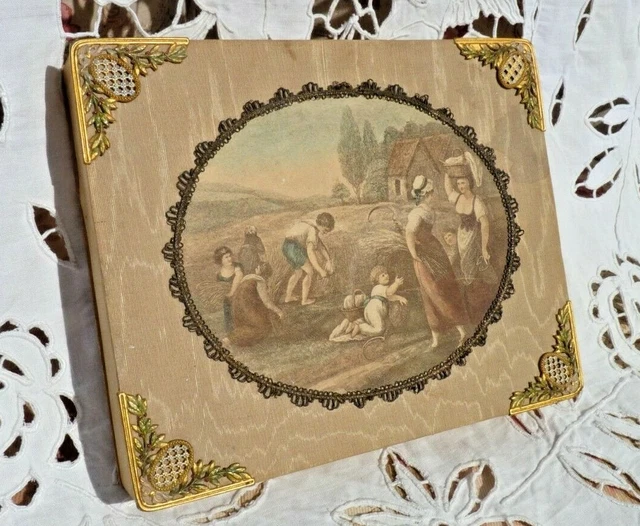 ANCIENNE BOITE À dragées Communion EUR 2,00 - FR