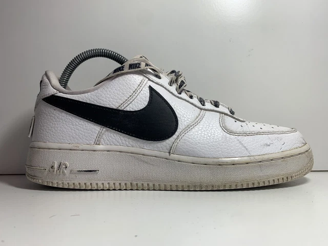white nike trainers size 7