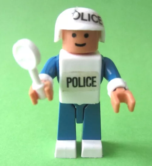 Ü-Ei Figur: Polizist mit Kelle aus "Variable Spielfiguren 3" von 1986