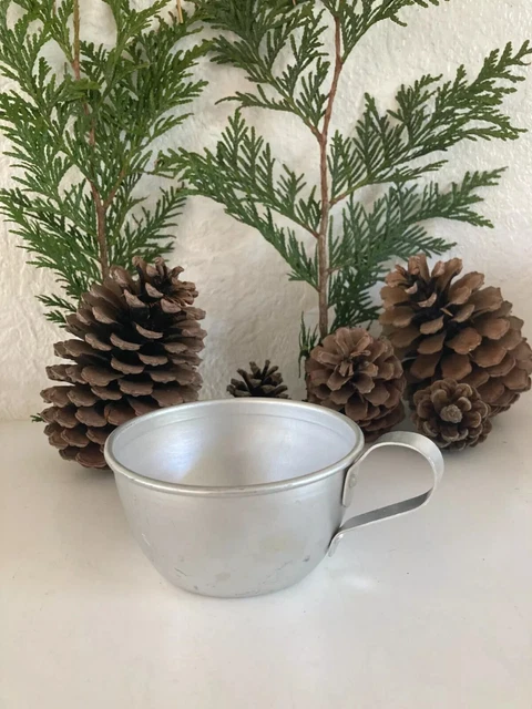 Tasse Ancienne En Aluminium Vintage - Diamètre 9 Cm - Occasion - Fabriquée En France