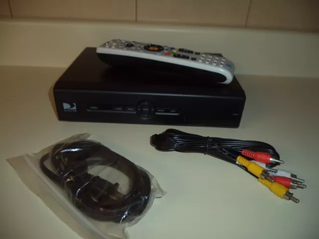 Direct Tv D12-100 Cable Box With Access Card And Remote And Cables Free Shipping