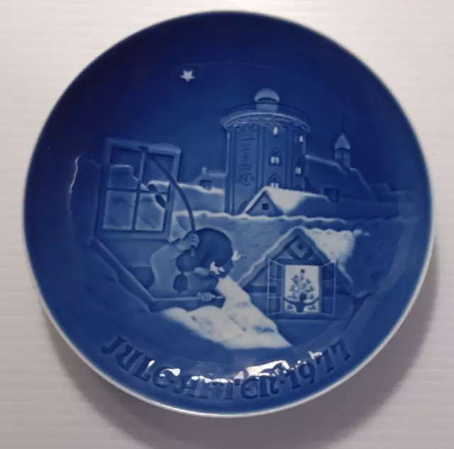Copenhagen Porcelain B&G Bing & Grondahl Blue Plate Jule After 1977 Christmas