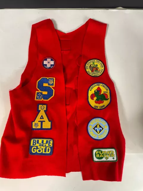 VINTAGE FELT CUB Scout Vest with Patches Lot ~ 1990s 19 patches 2 ...