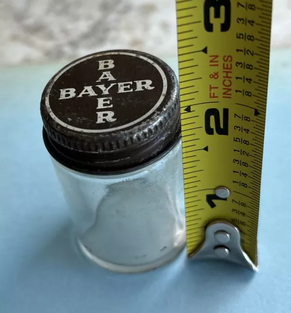 Vtg Bayer aspirin  glass medicine bottle metal cap salesman sample size