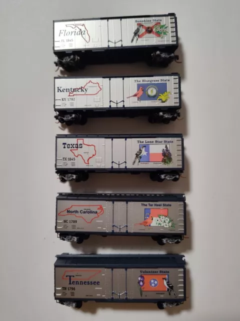 Micro Trains US State Box Car Set Of Five Cars Excellent Condition