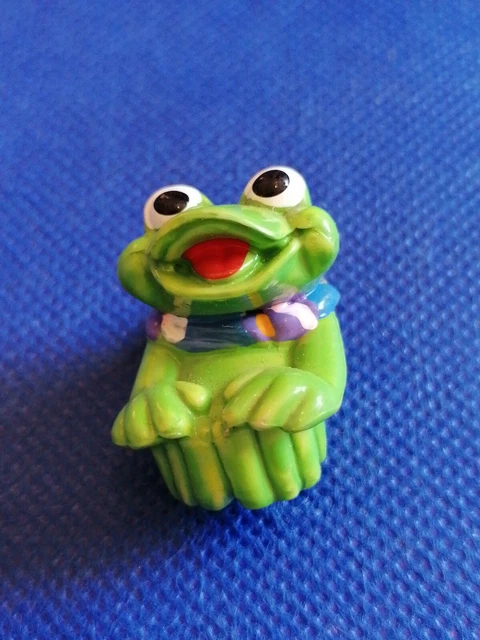 Figurine Kinder série grenouille vintage  Férrero 1993 - sportif -