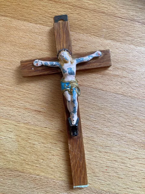 kleines Kruzifix mit Jesusfigur von 1946 - z.T. aus Holz - gebraucht