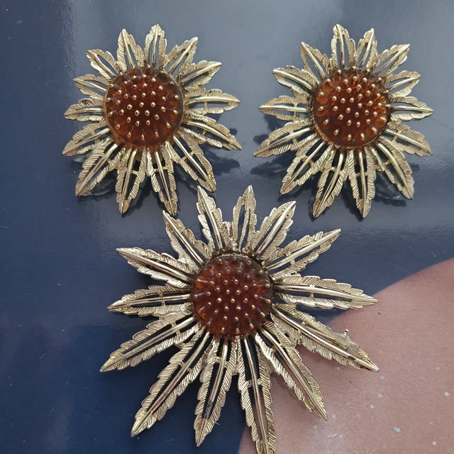Vintage Sarah Coventry Gold Tone Brooch Pendant 2.5"T Earrings 1.5" Set