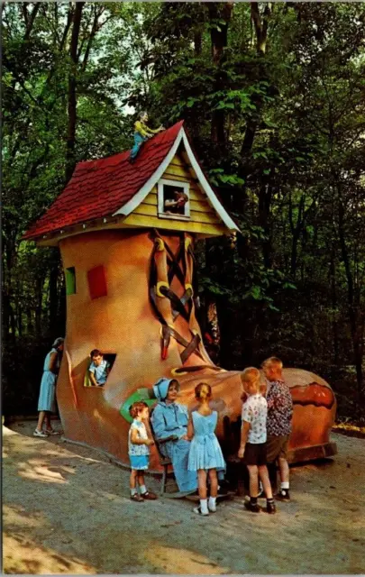 Old Lady in the Shoe, Story Book Forest, Route 30, Ligonier, Pa. Postcard. A.
