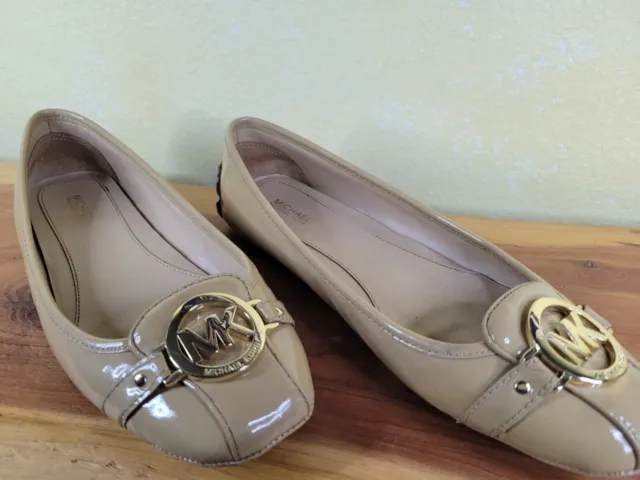 Michael Kors Womens Shoes, Tan Patent Flats  Size 9 MK Logo