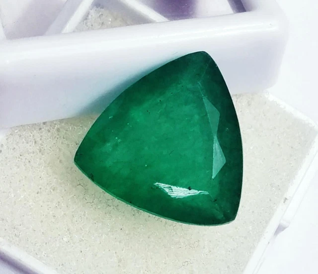 Diamant De Laboratoire CVD 3.05 Carats Trillion - Couleur D, Pureté IF (Internally Flawless) - Certifié AGL