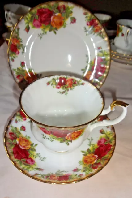 Royal Albert Old Country Roses Tea Trio