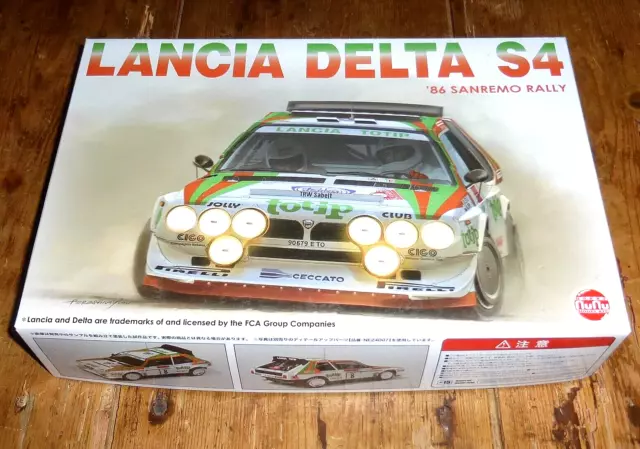 Maquette NUNU PN24005 LANCIA DELTA S4 JOLLY SANREMO RALLY 1/24 Model Kit Car