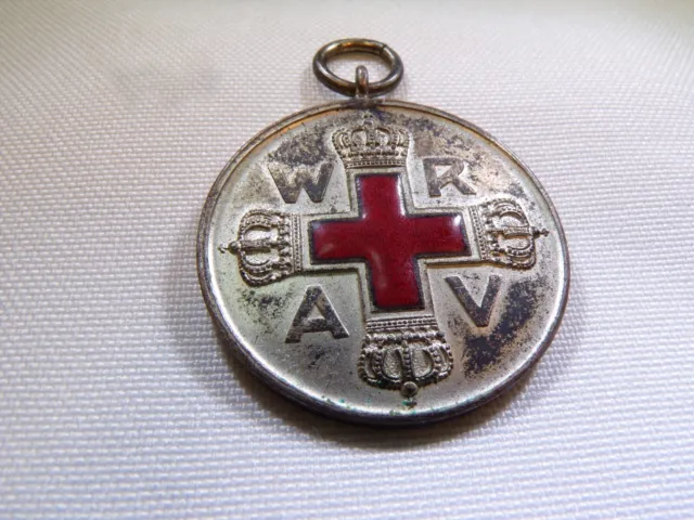 WWI Prussian German Red Cross Medal (2nd Class) Rare Female Version (3786)