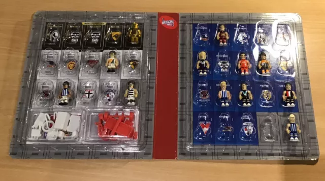 AFL Micro Figures 2015 Series 2 Album plus 10 Figures Incl. Clash & Norm Smith