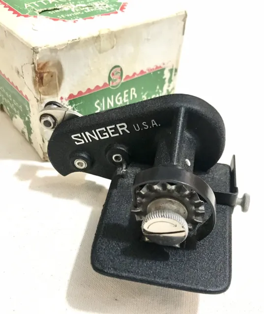 Singer Pinking Attachment 121111 fits Black Crinkle Finish Made USA Box & Manual
