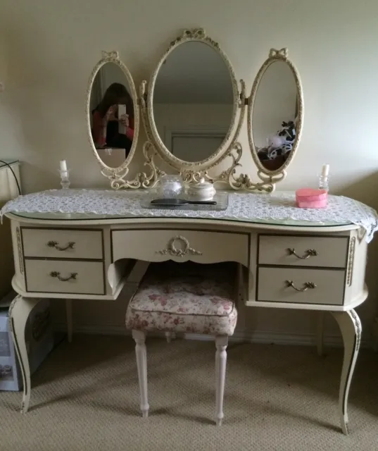 Vintage Louis XV style dressing table with Mirror ( + 2 x Chests of Drawers )