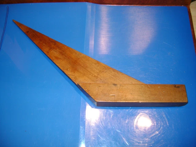 OUTIL ANCIEN, GRANDE Equerre d'onglet 45° ,Ebéniste, Menuisier , 30x 20 ...