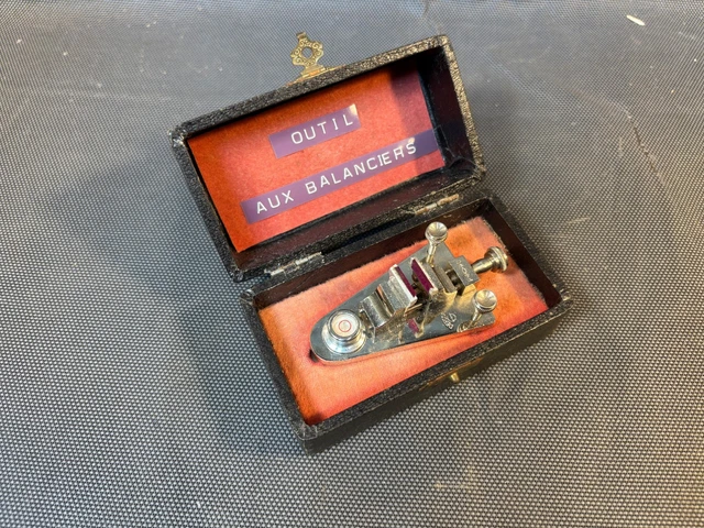 JUNGHANS HORLOGE MECANIQUE Pendulette D'officier Debut XXÈME Alarme