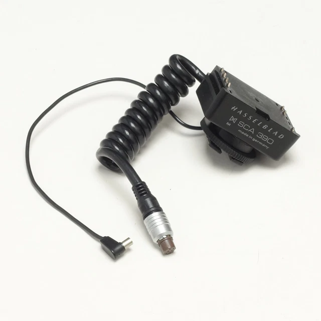 HASSELBLAD SCA 390 System Flash Adapter with Sync Cord ( Metz ? ) £59.