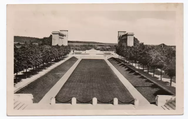 champ de bataille de verdun , monument américain de varennes